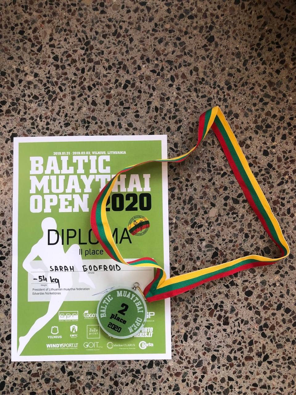 Diplome et medaille du Baltic Muaythai Open 2020