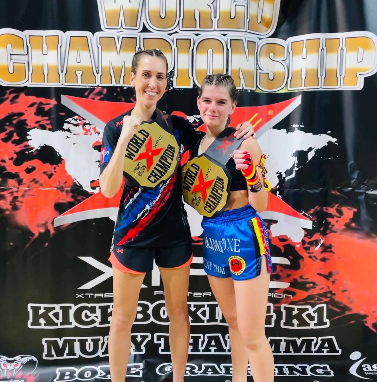 Deux ceintures World Champion XFC
